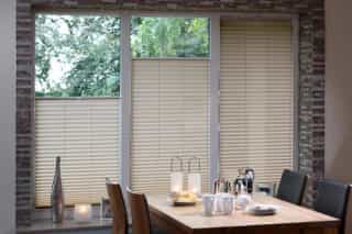 Plissee im Esszimmer